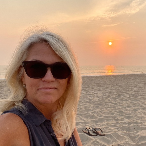 Meet your Posher, Amy - Picture 1 of 1